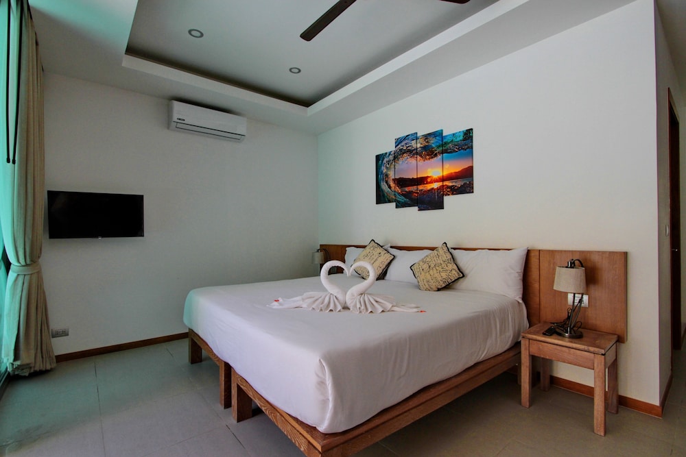 Ya Nui Beach Villas 2/53