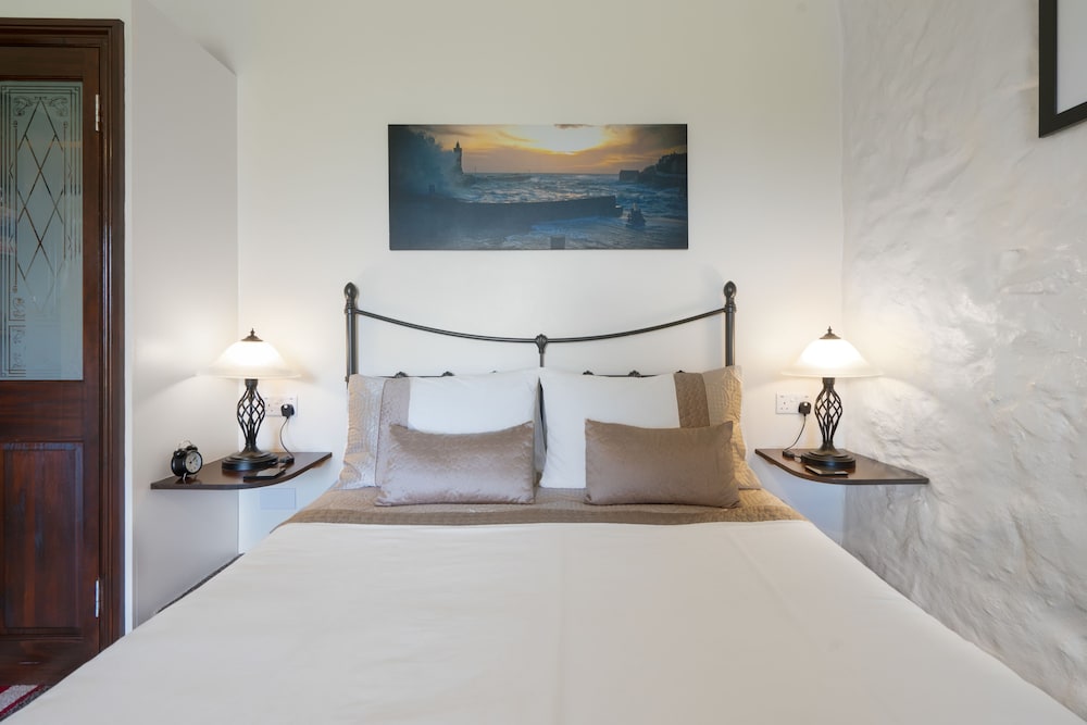 The Cedars B&B 14/56