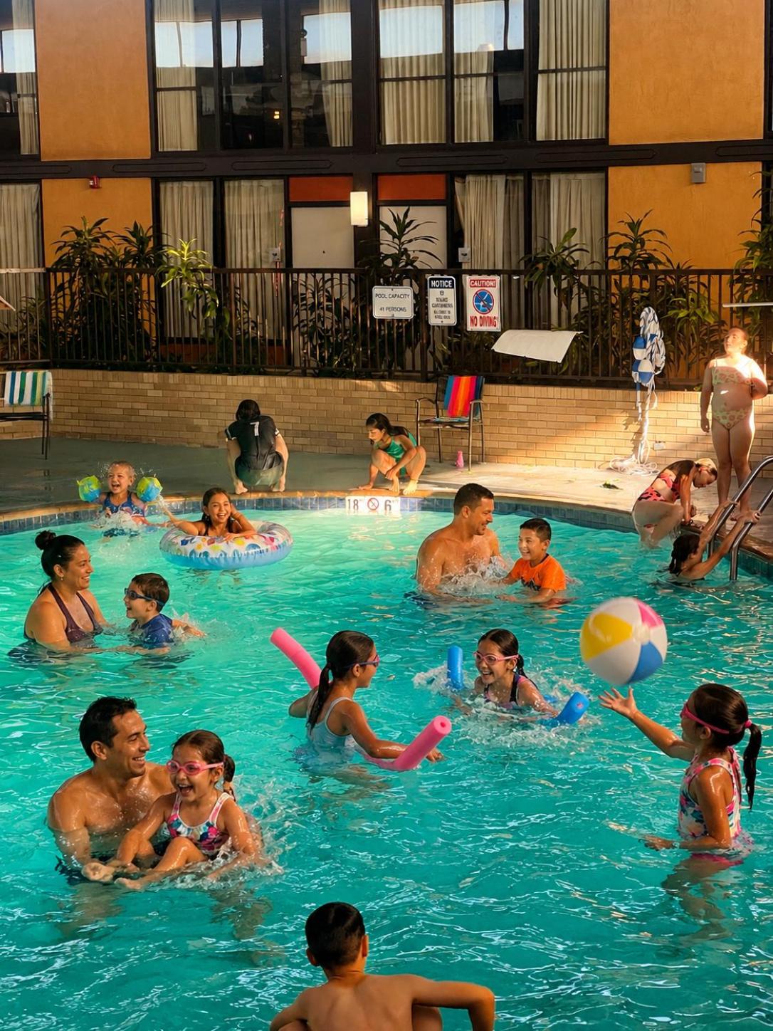 OKC Hotel Suites, Event Center, indoor Pool and Arcade, 5 Min from Downtown & Fairgrounds 31/45