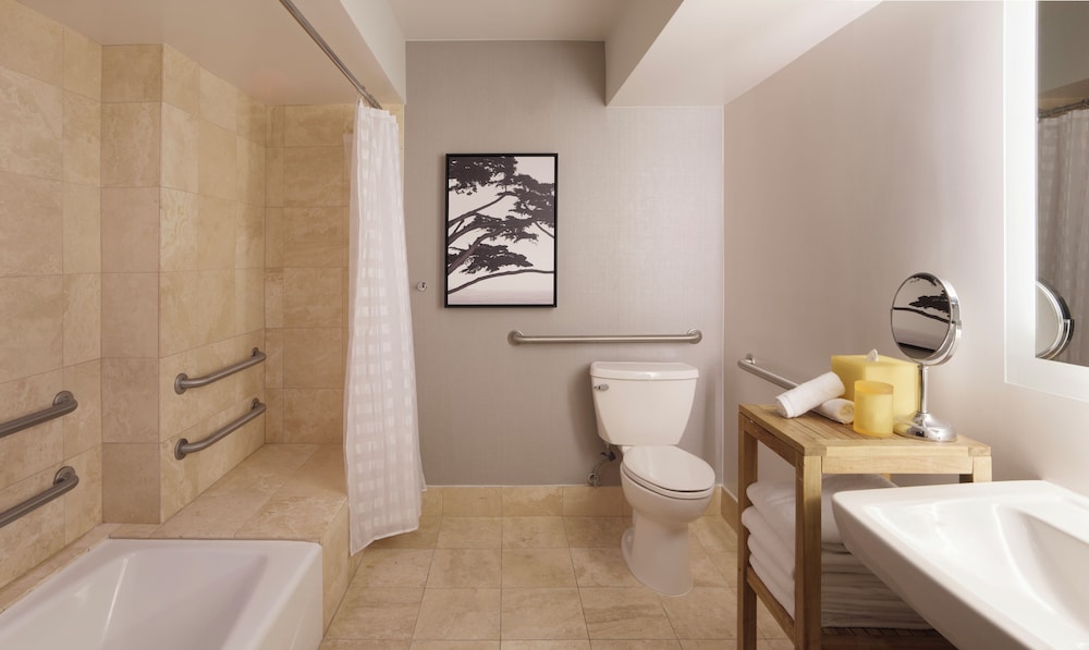 Hyatt Regency Monterey Hotel and Spa on Del Monte Golf Course 64/67