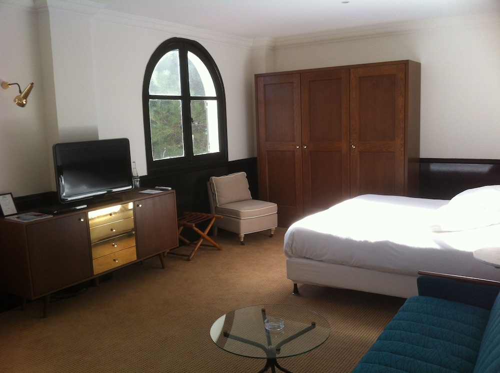 Ermitage Hotel 12/31