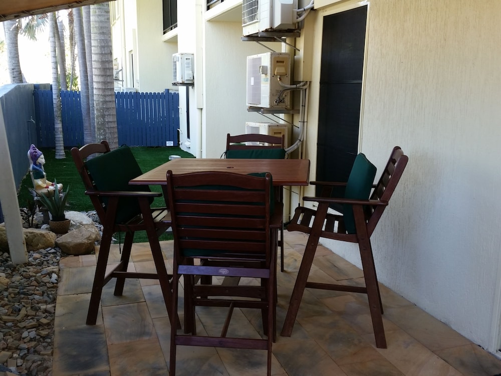 Rose Bay Resort 55/70