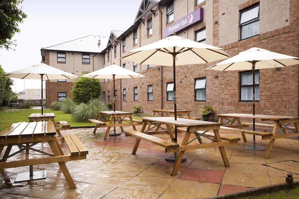 Premier Inn Glasgow Airport 37/41