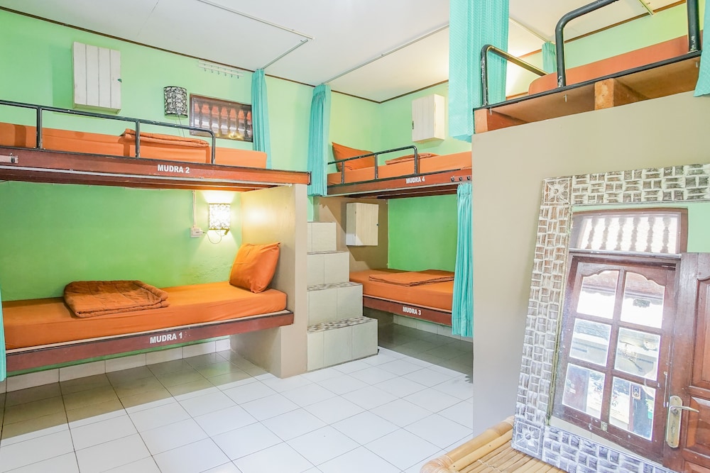 Padi-Padi Backpackers Home 39/50