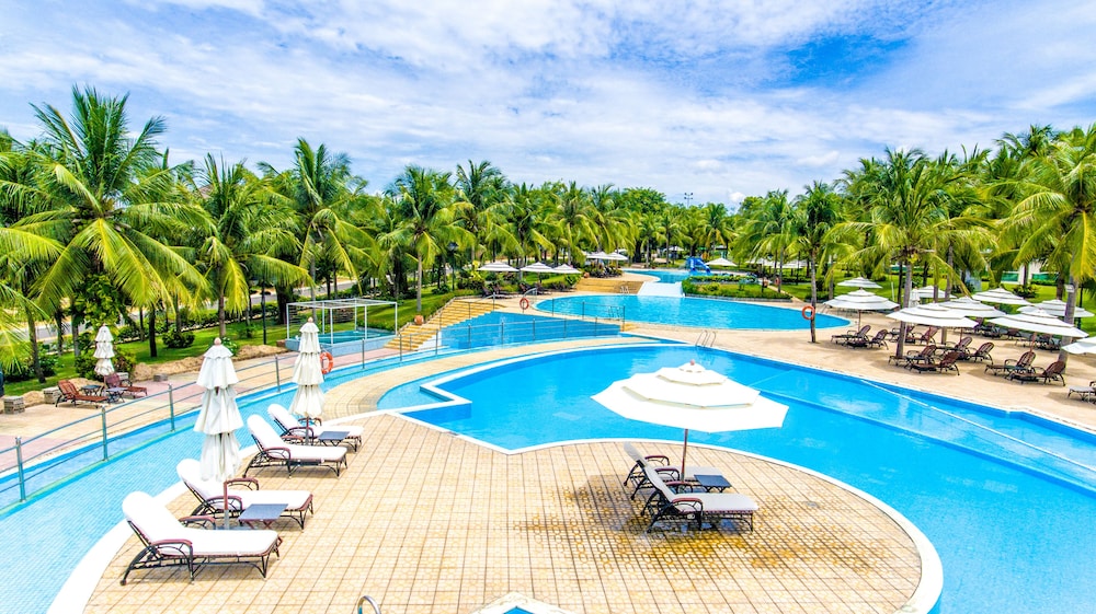 Sea Links Beach Villa 44/67