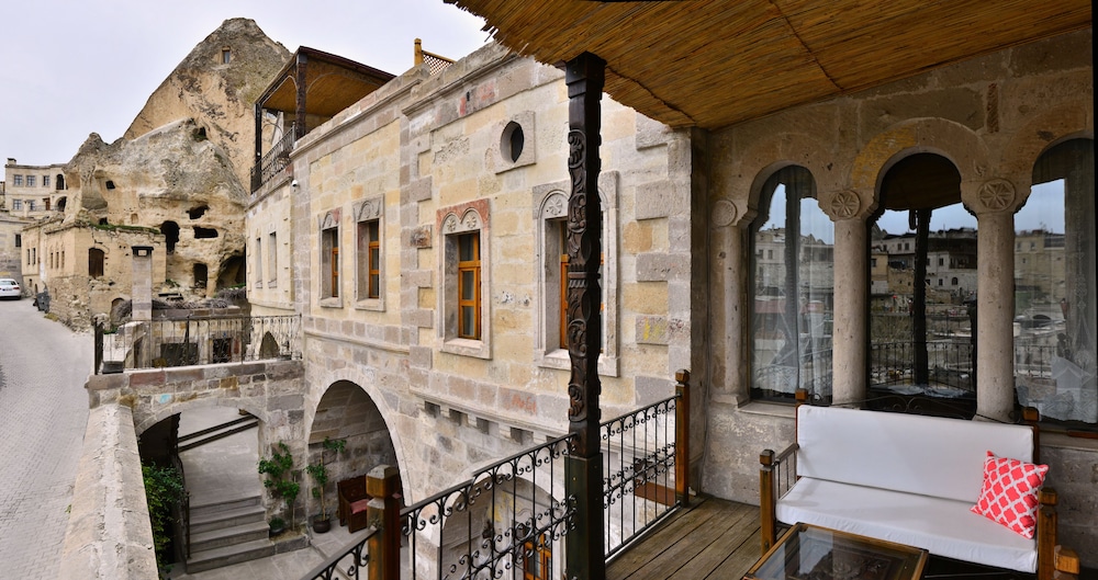 Terra Cave Hotel 47/50