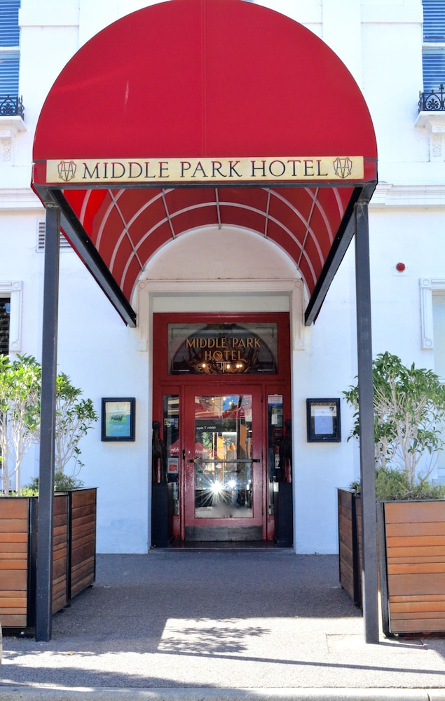 Middle Park Hotel 2/63