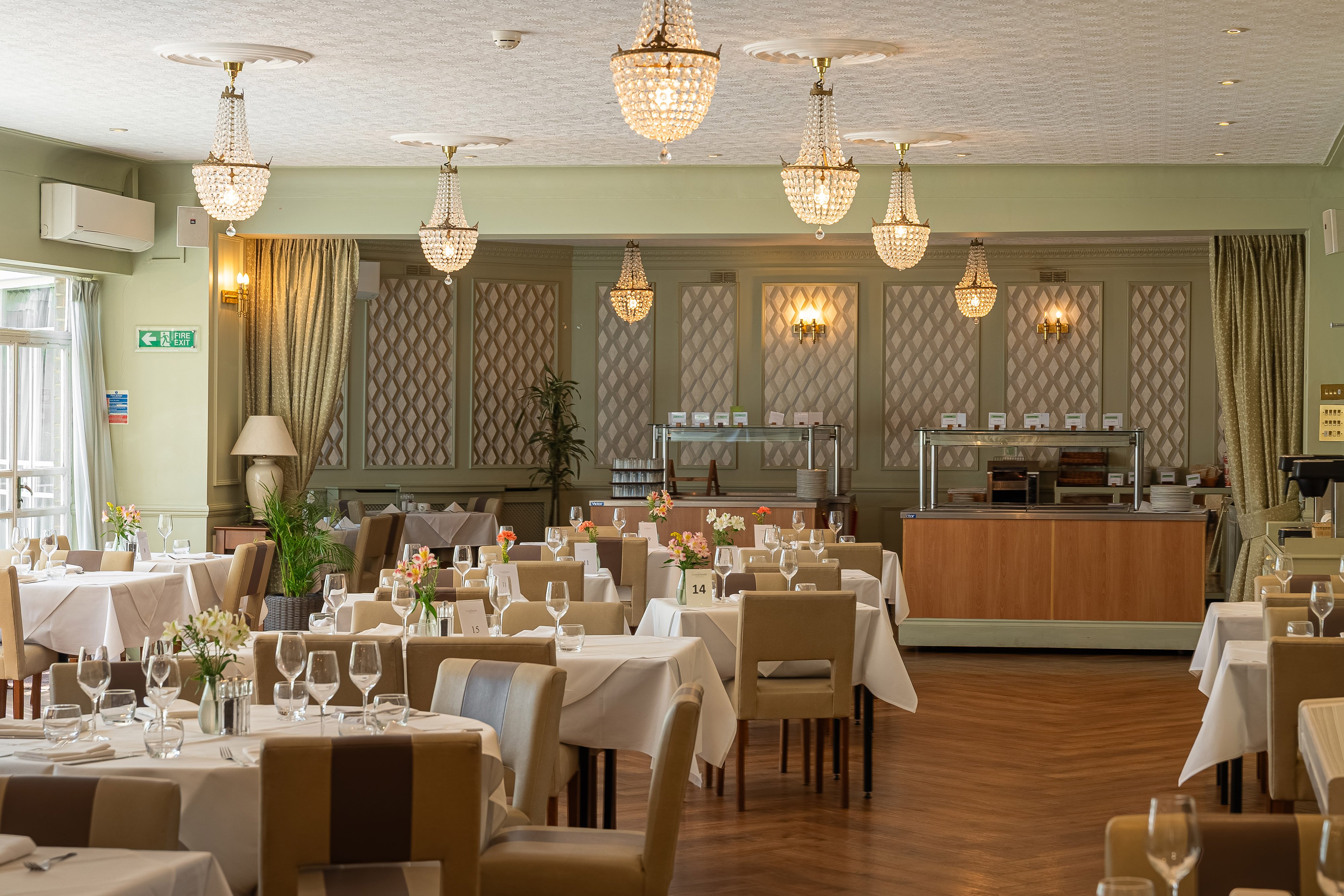 THE CLARENDON HOTEL 39/50