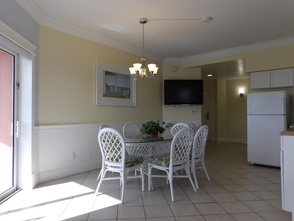 Edison Beach House 39/50