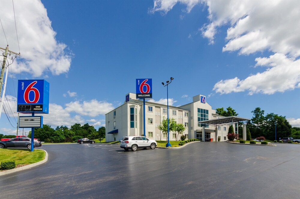 Motel6 Bristol, VA 38/47