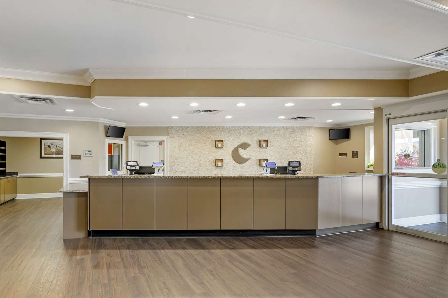 Comfort Inn & Suites Tifton 2/13