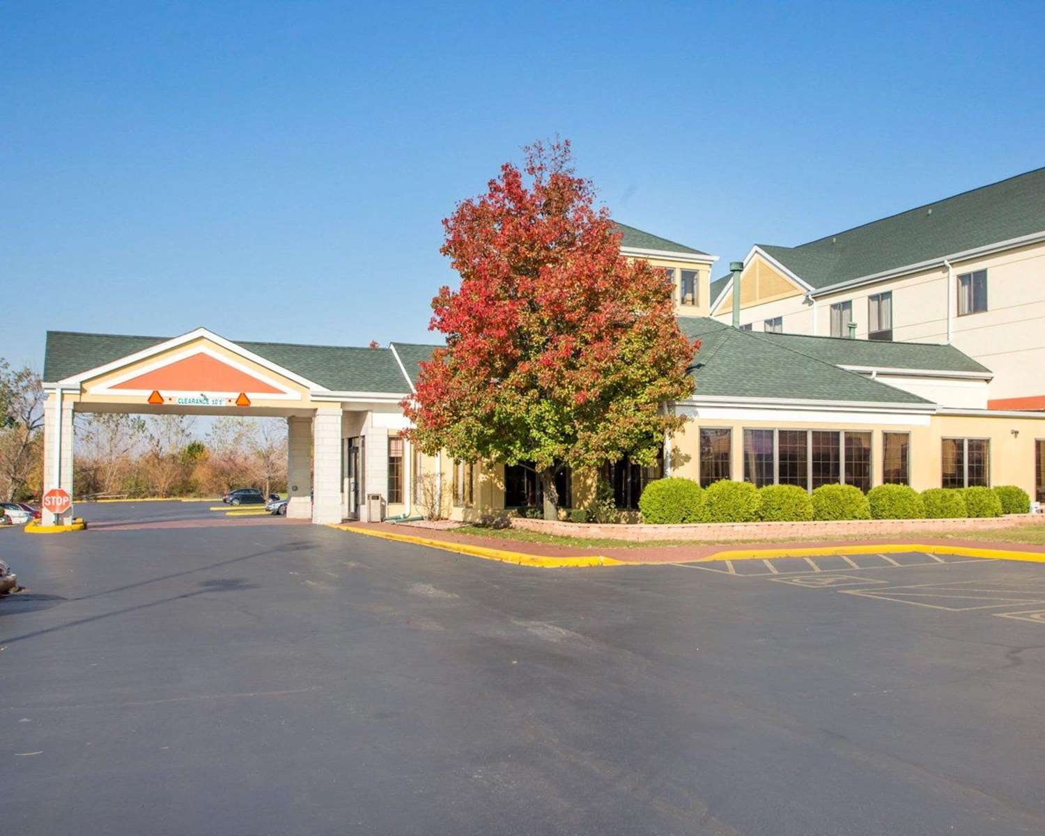 La Quinta Inn & Suites by Wyndham South Holland 2/20