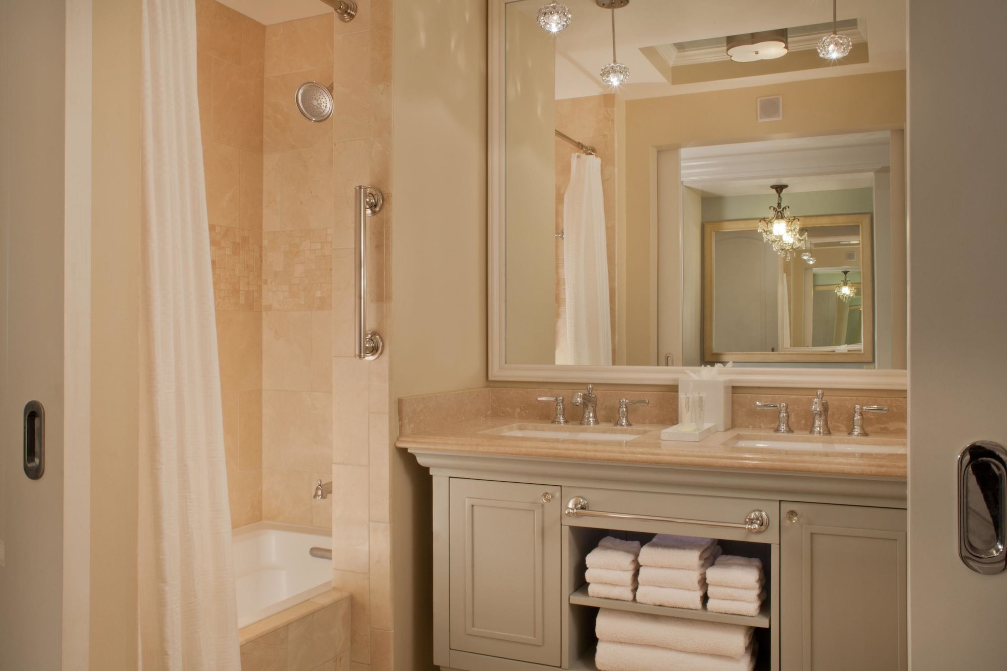 جناح بسرير كينج، Bluegreen Vacations Eilan Hotel and Spa, an Ascend Collection Resort 8/10
