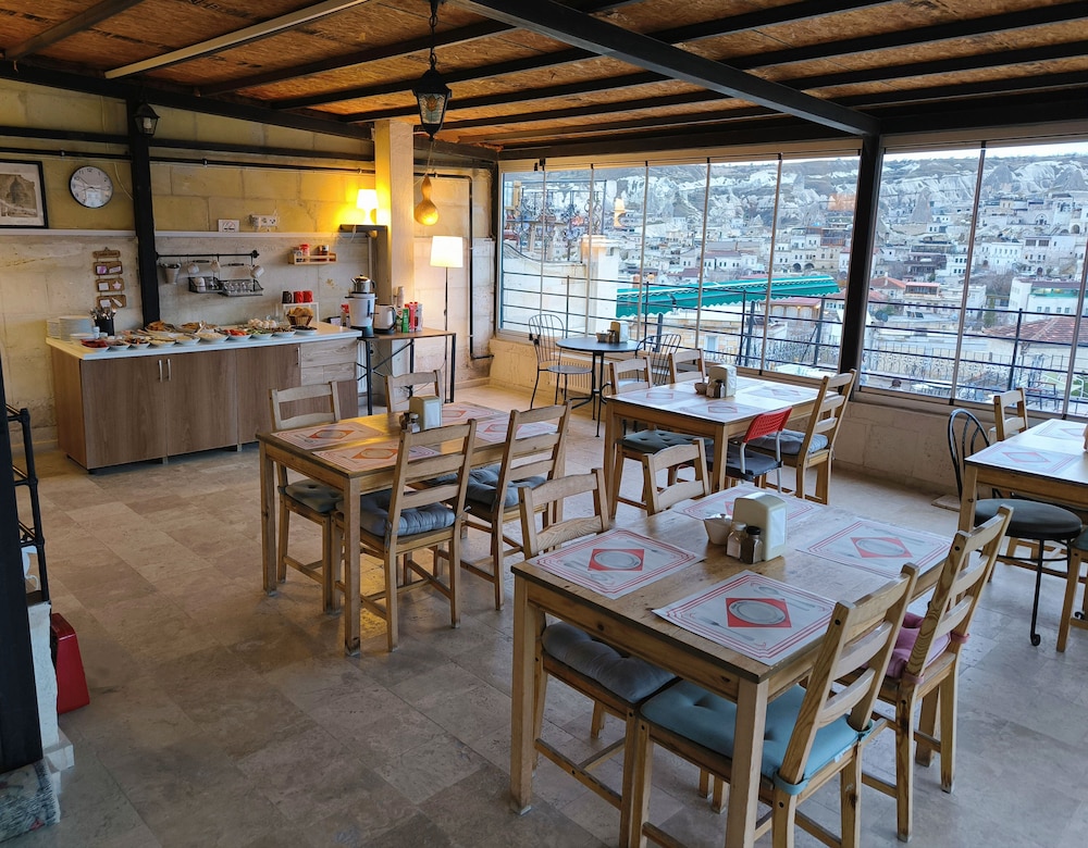 Karadut Cave Hotel 24/50