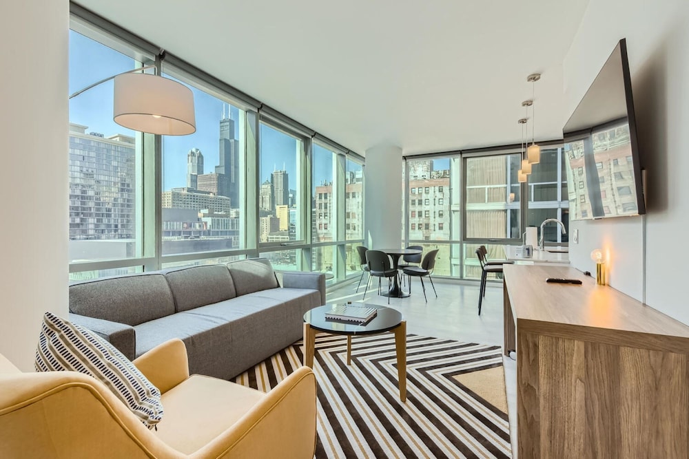 Sentral Michigan Avenue 37/58