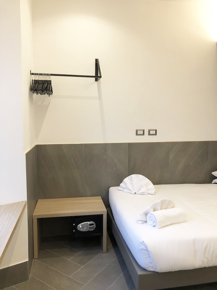 Ottaviano Smart Rooms 15/50