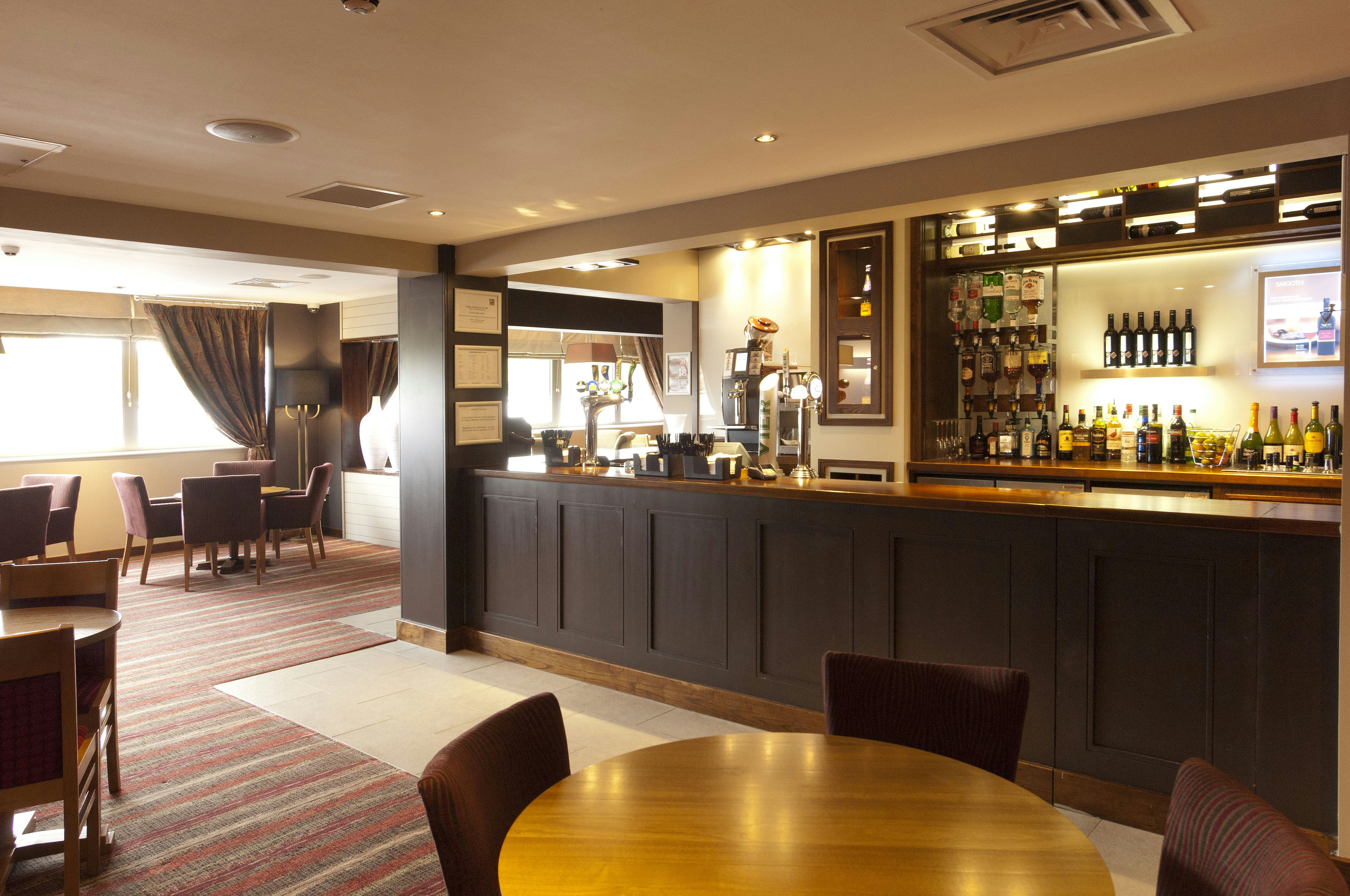 Premier Inn London Hanger Lane 25/34