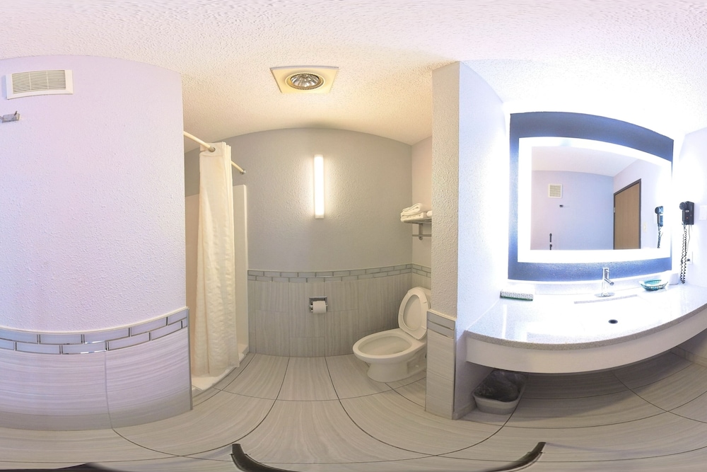 Coratel Inn & Suites by Jasper Hastings 49/50