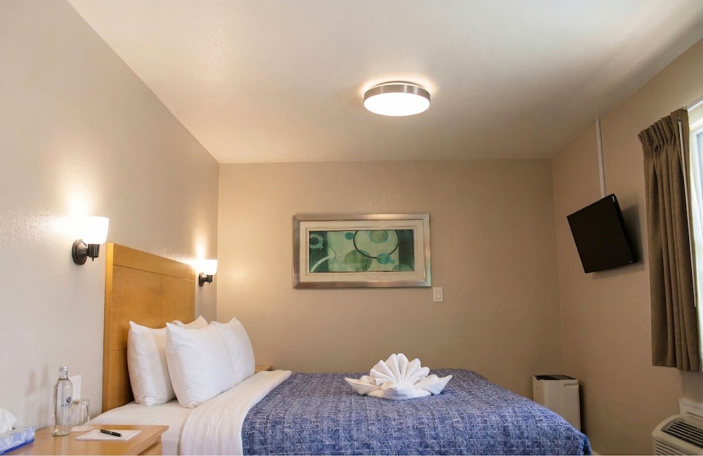 Rodeway Inn And Suites 29/71
