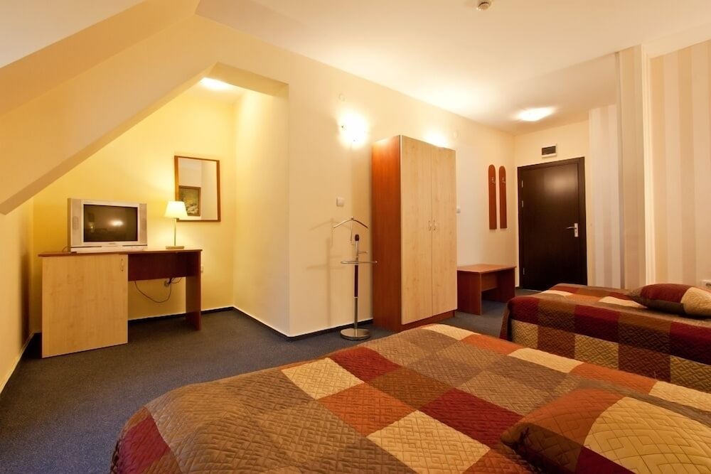 Hotel Cheap 27/34