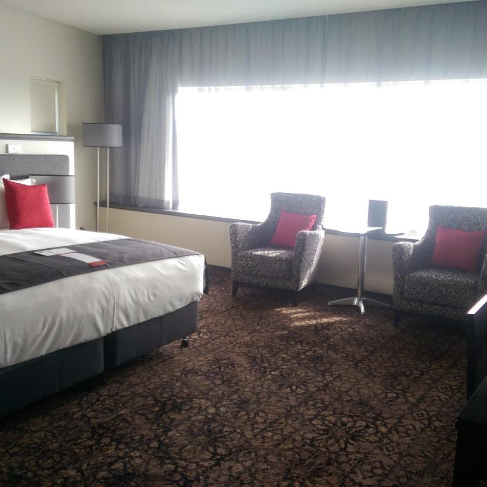 غرفة ديلوكس بسرير كينج، CALAMVALE HOTEL SUITES AND CONFERENCE CENTRE 4/10