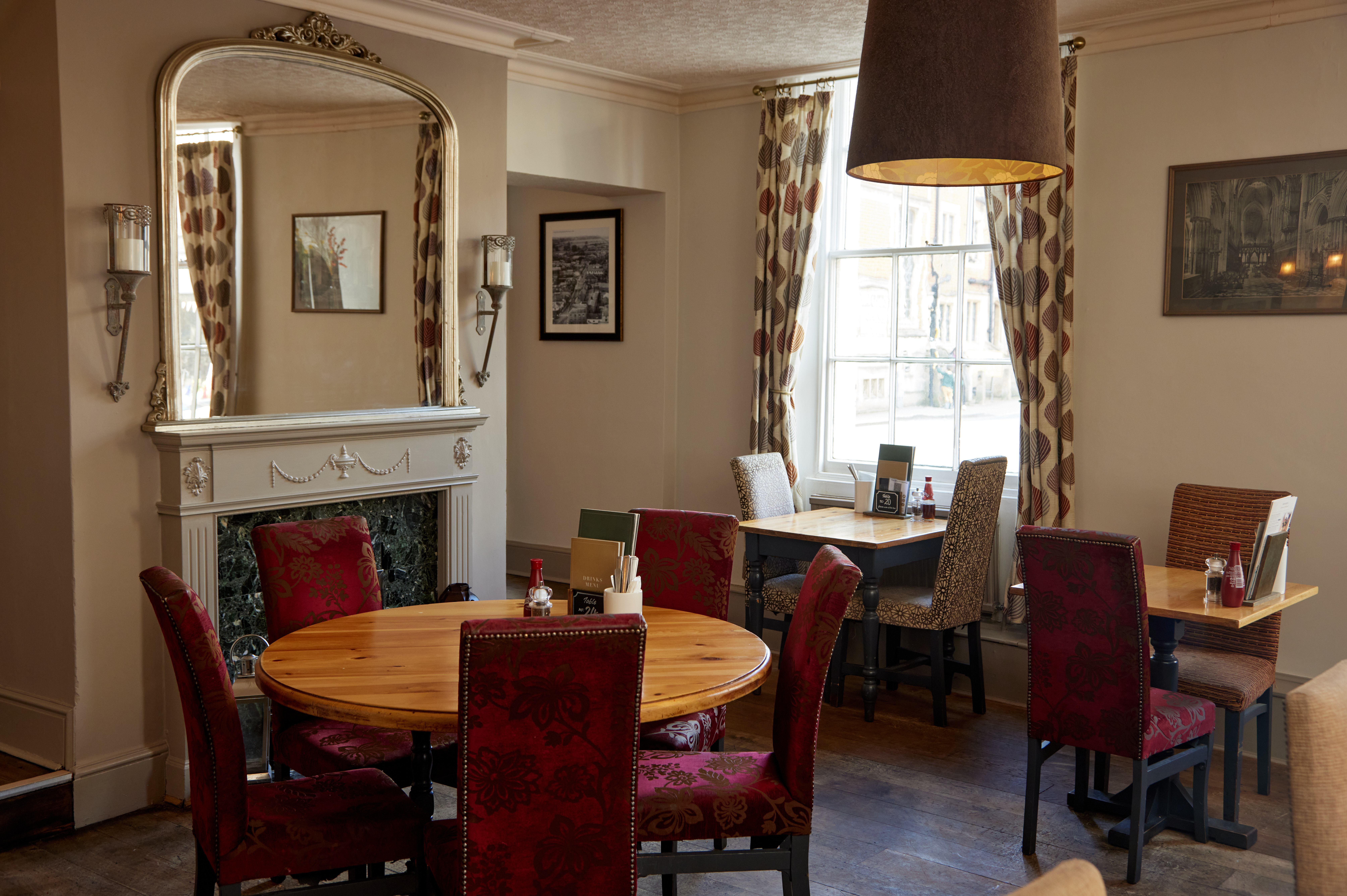 Lamb Hotel 22/29