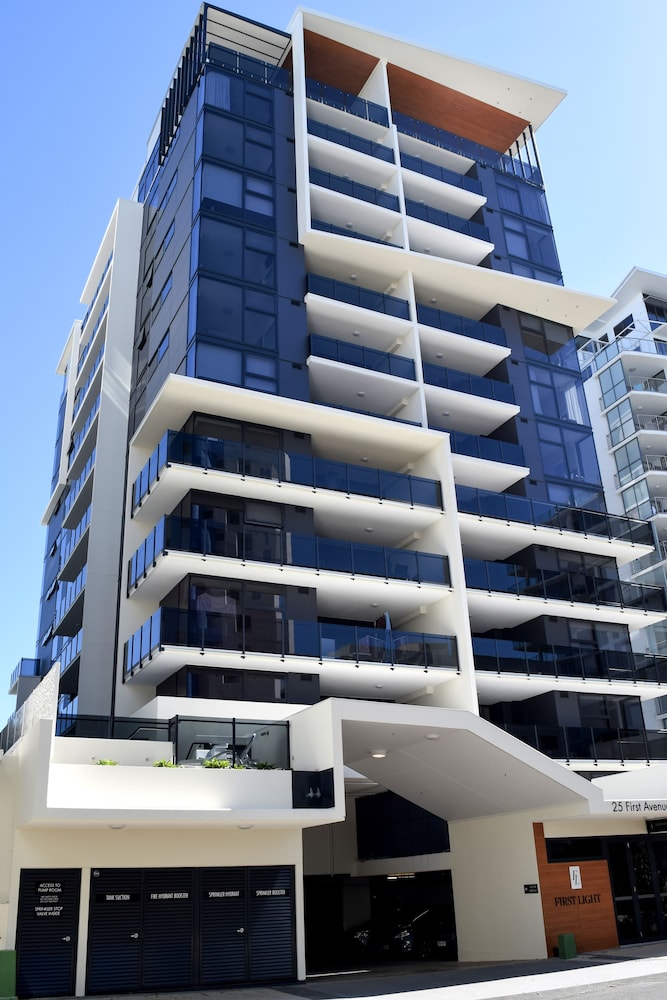 First Light Mooloolaba, Ascend Hotel Collection 4/75