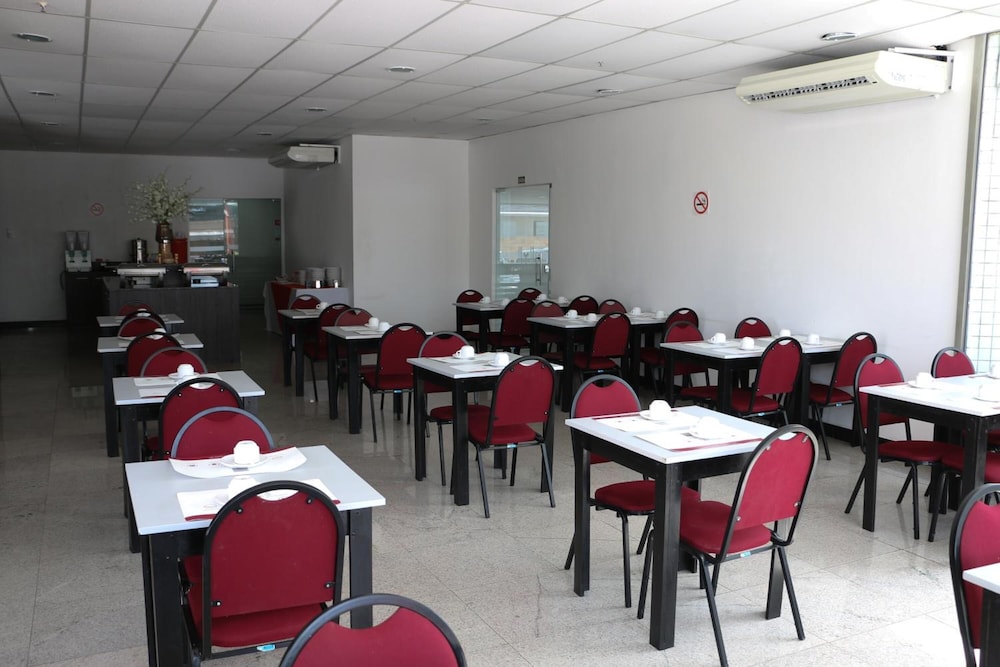 Rede Andrade Hangar (ex. Hangar Hotel) 50/59