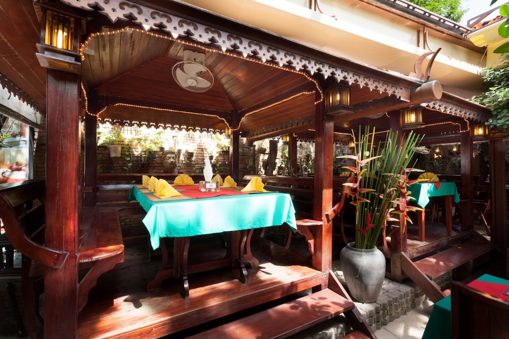 Lobby at Tropica Bungalow Hotel, PATONG BEACH