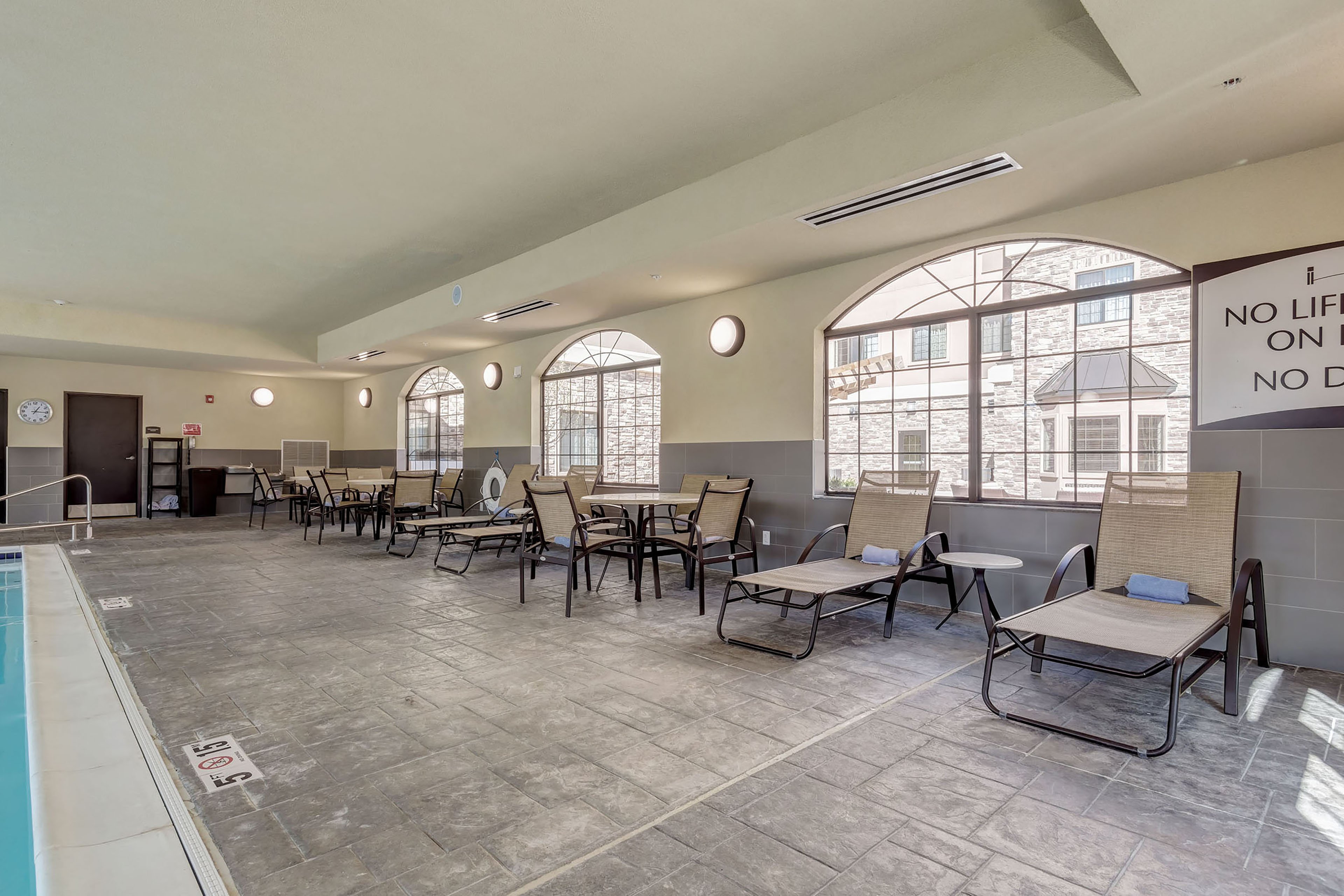 Staybridge Suites St Louis - Westport 23/37
