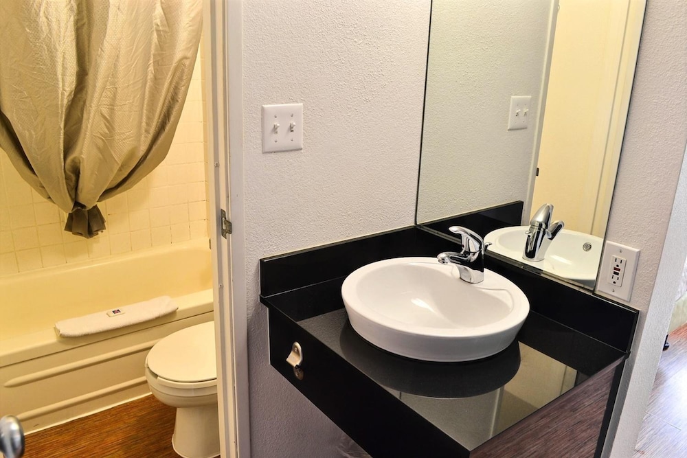 Motel6 Billings, MT - North 47/50