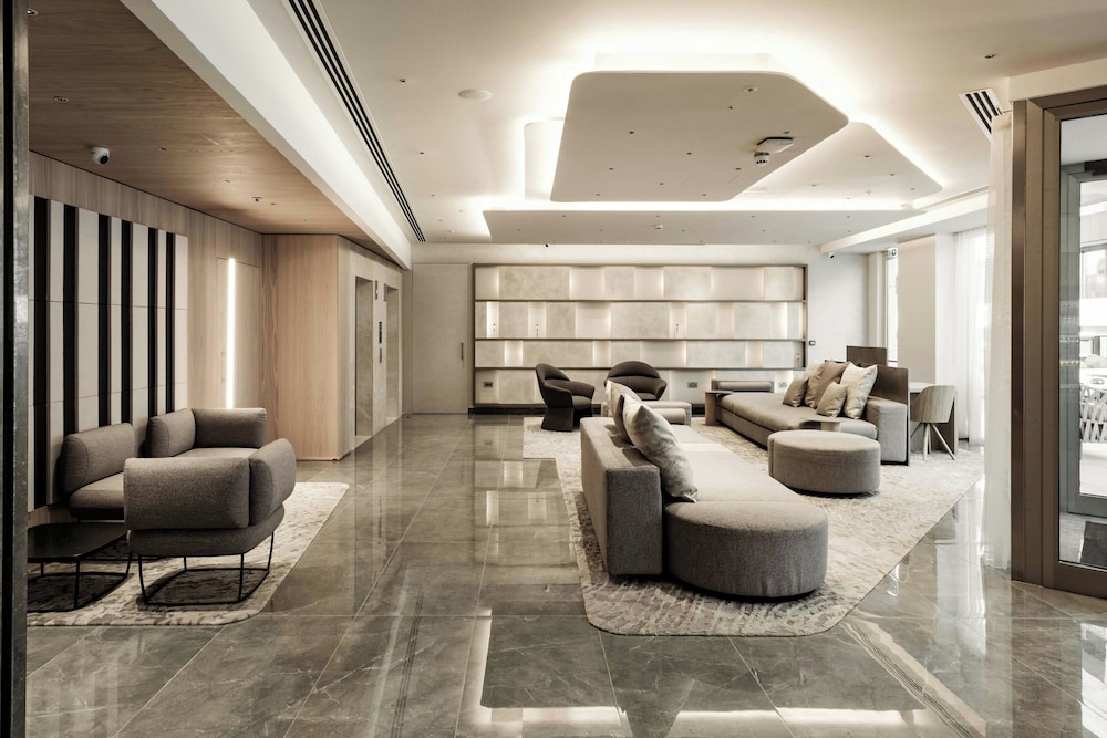 AC Hotel St. Julian's 18/40