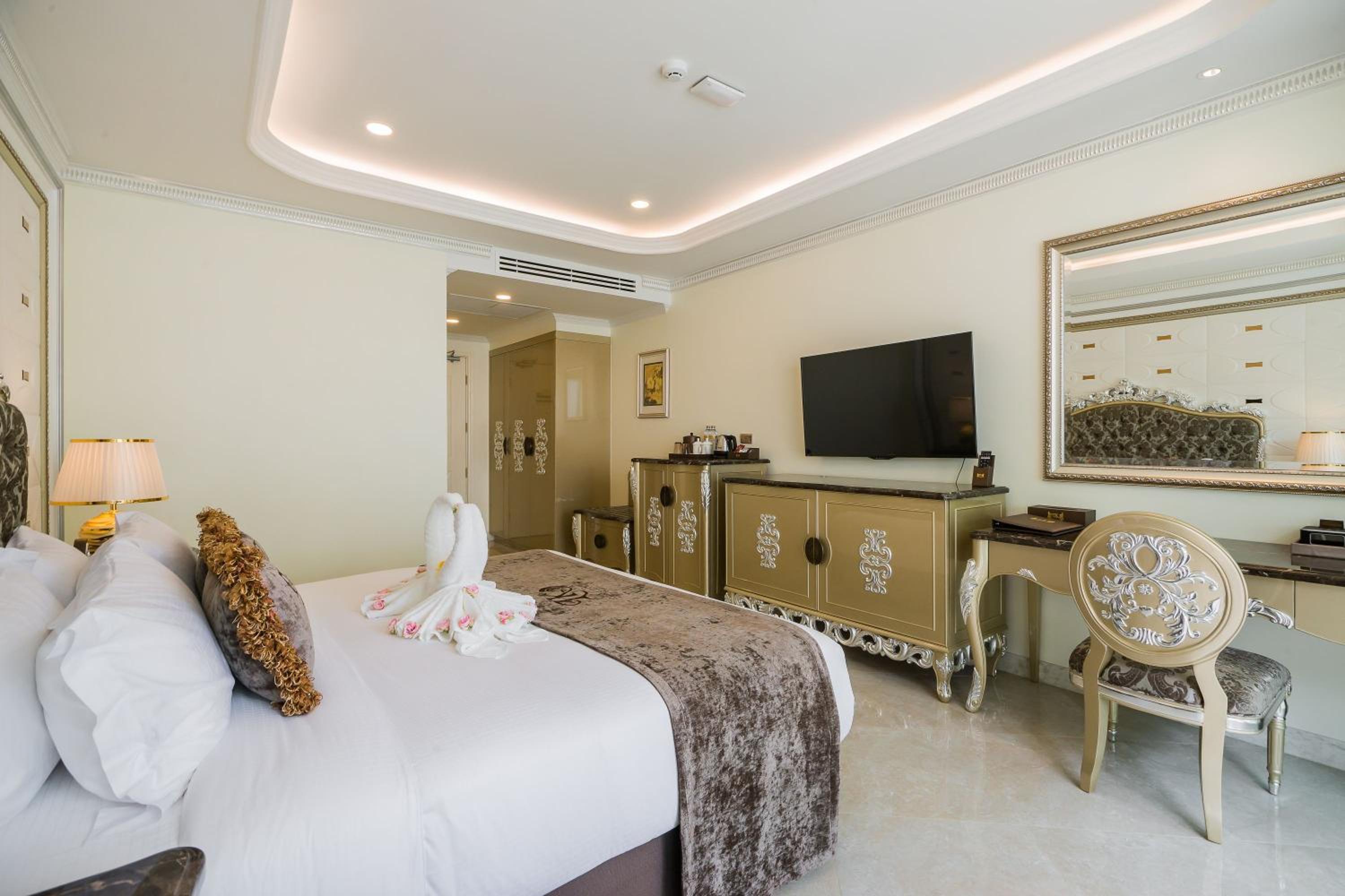Deluxe Pool Access، LK Emerald Beach 4/10