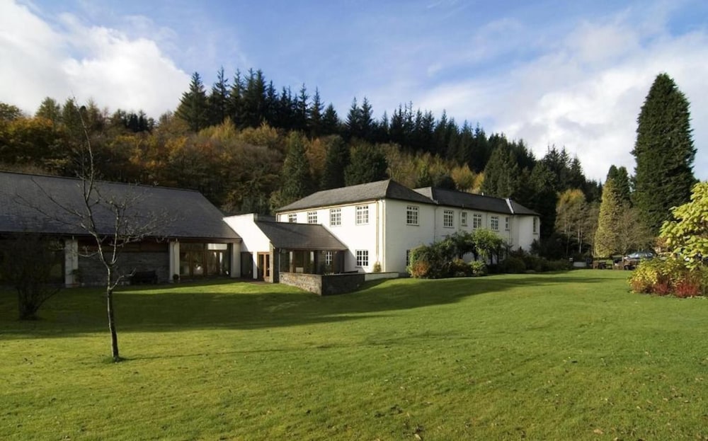 OYO Flagship Nant Ddu Lodge Hotel & Spa 66/70