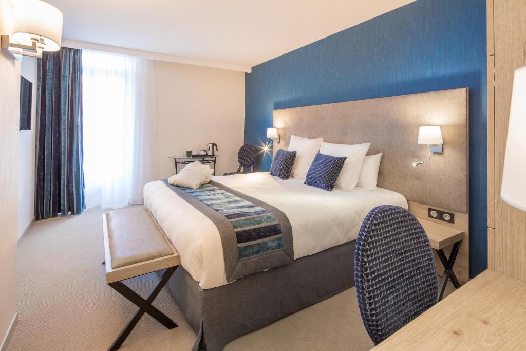 SUPERIOR, DOUBLE BED