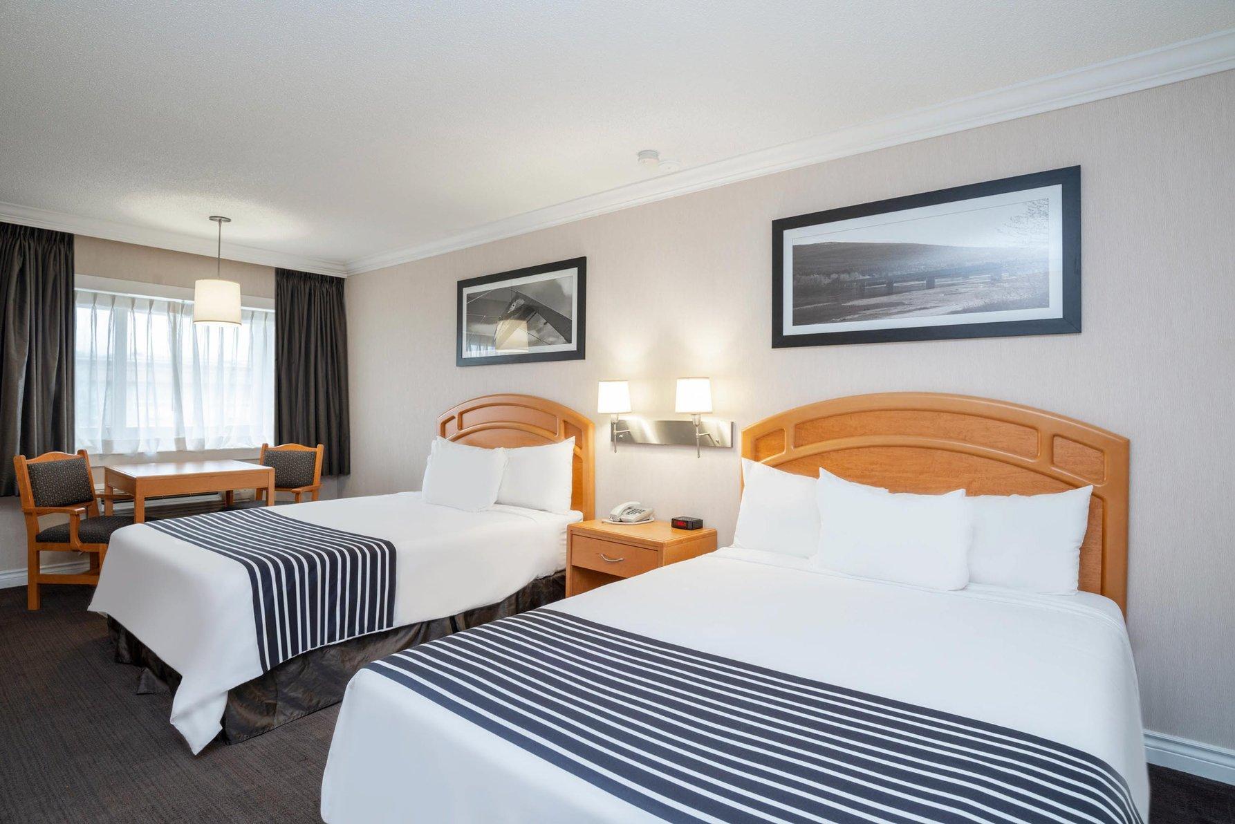 Monashee, 2 Queen Beds, Kitchenette, North Wing