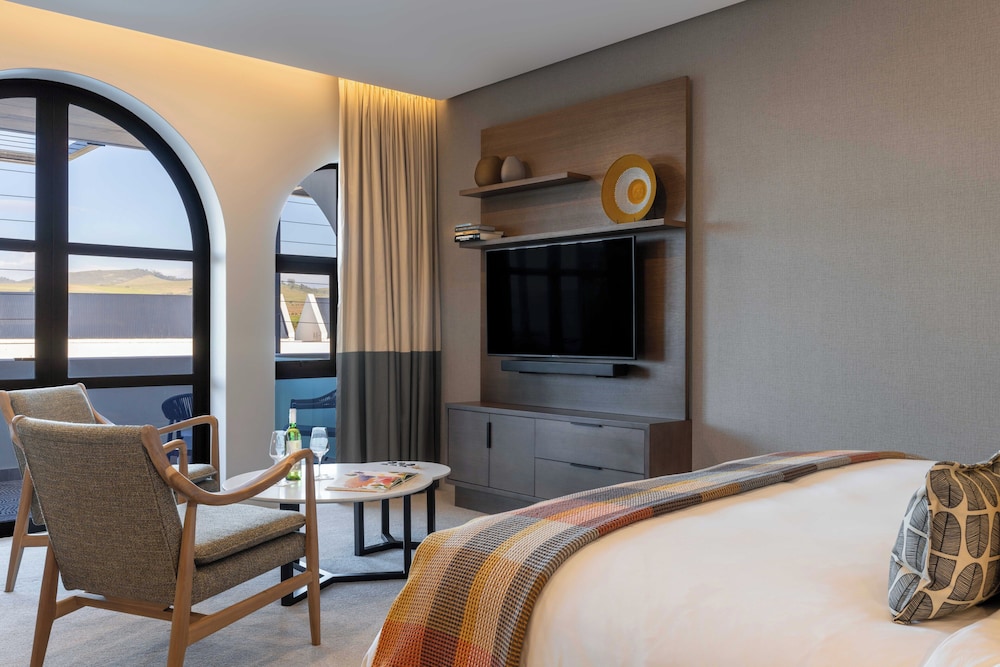 Superior, King Bed