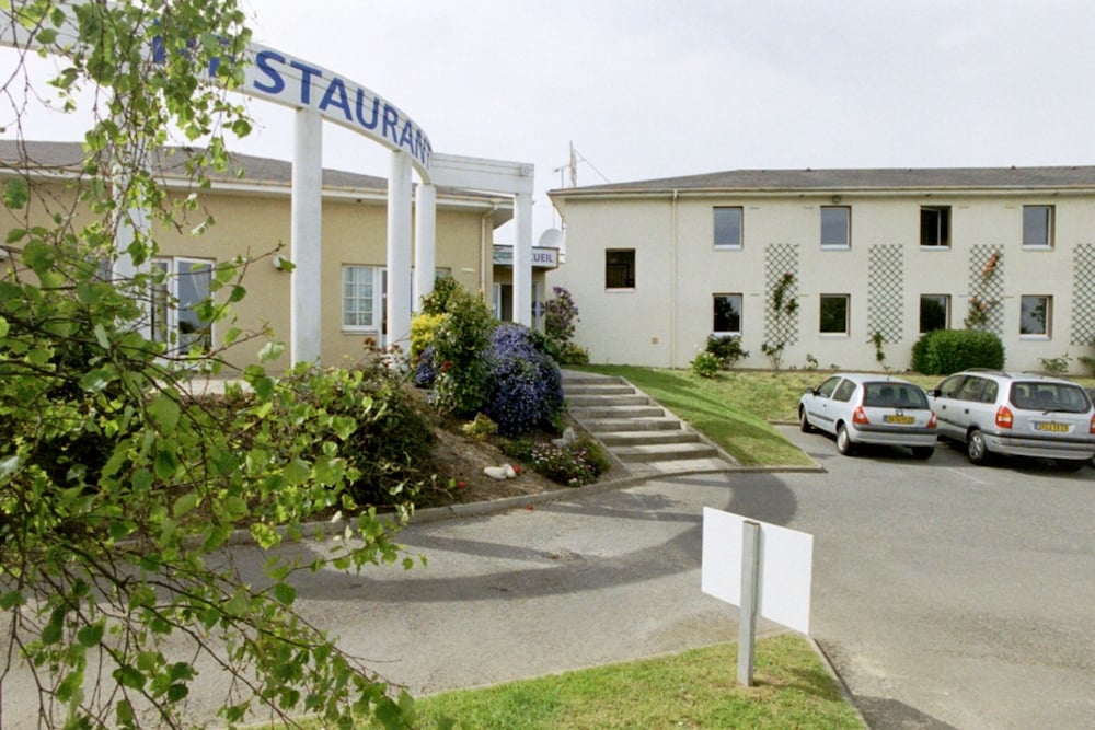 Brit Hotel Le Kerhuon 2/71