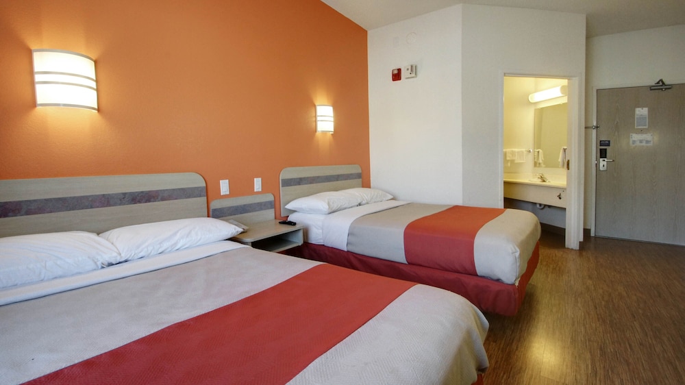 Motel6 Lehi, UT – Thanksgiving Point 6/15