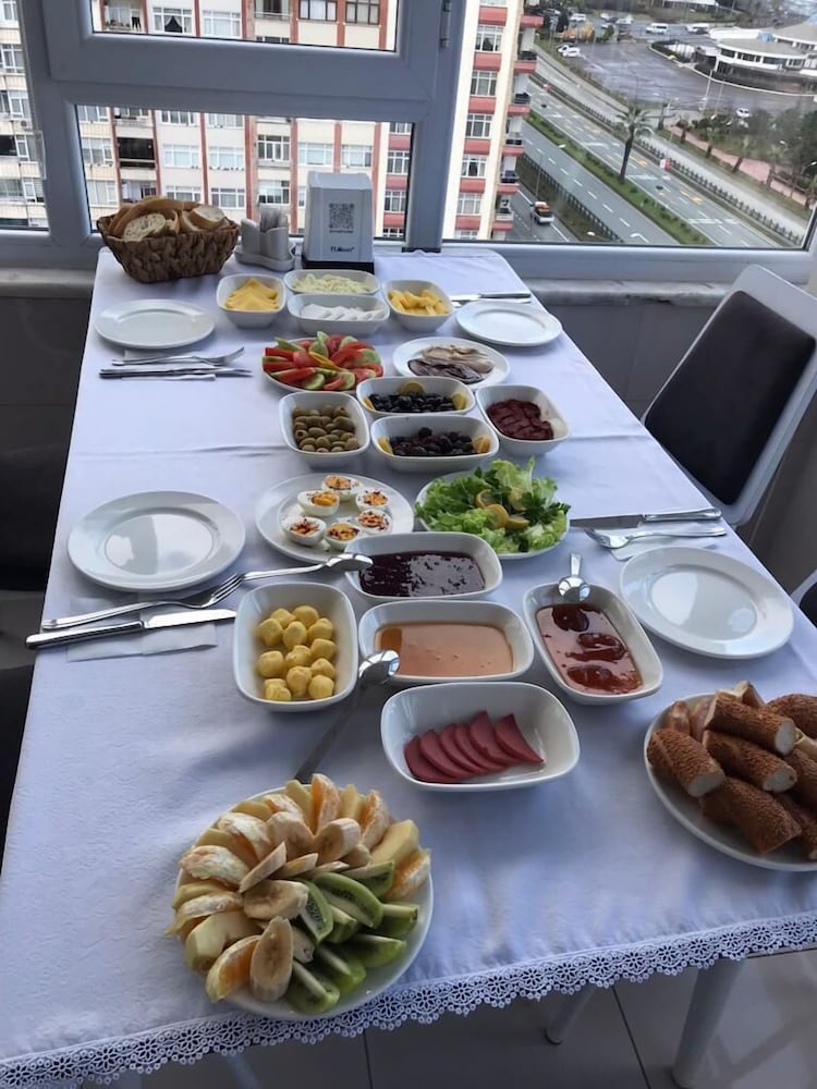 Simal Hotel 38/50