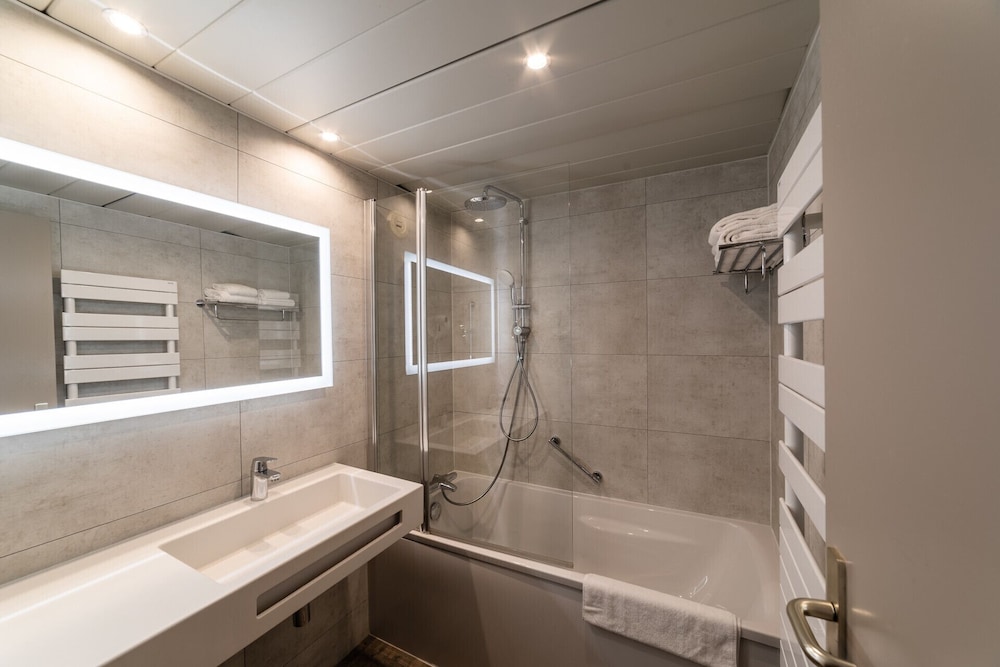 Domaine de La Foret D Orient Natur Hotel Golf Spa 22/55
