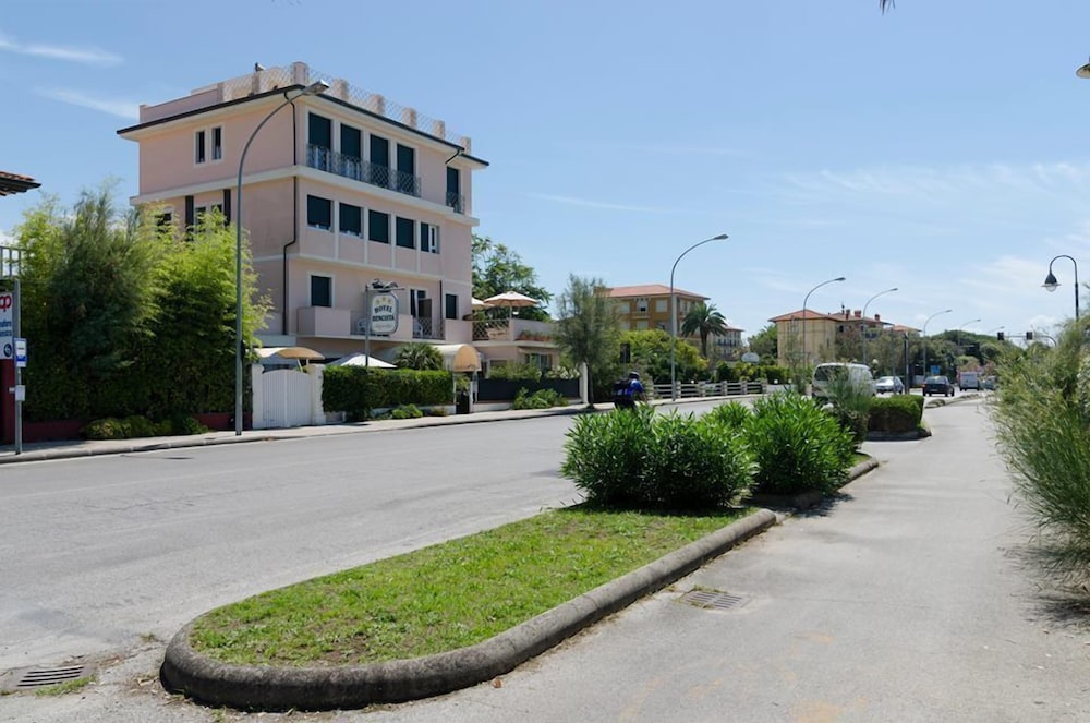 Bencista Hotel 33/46
