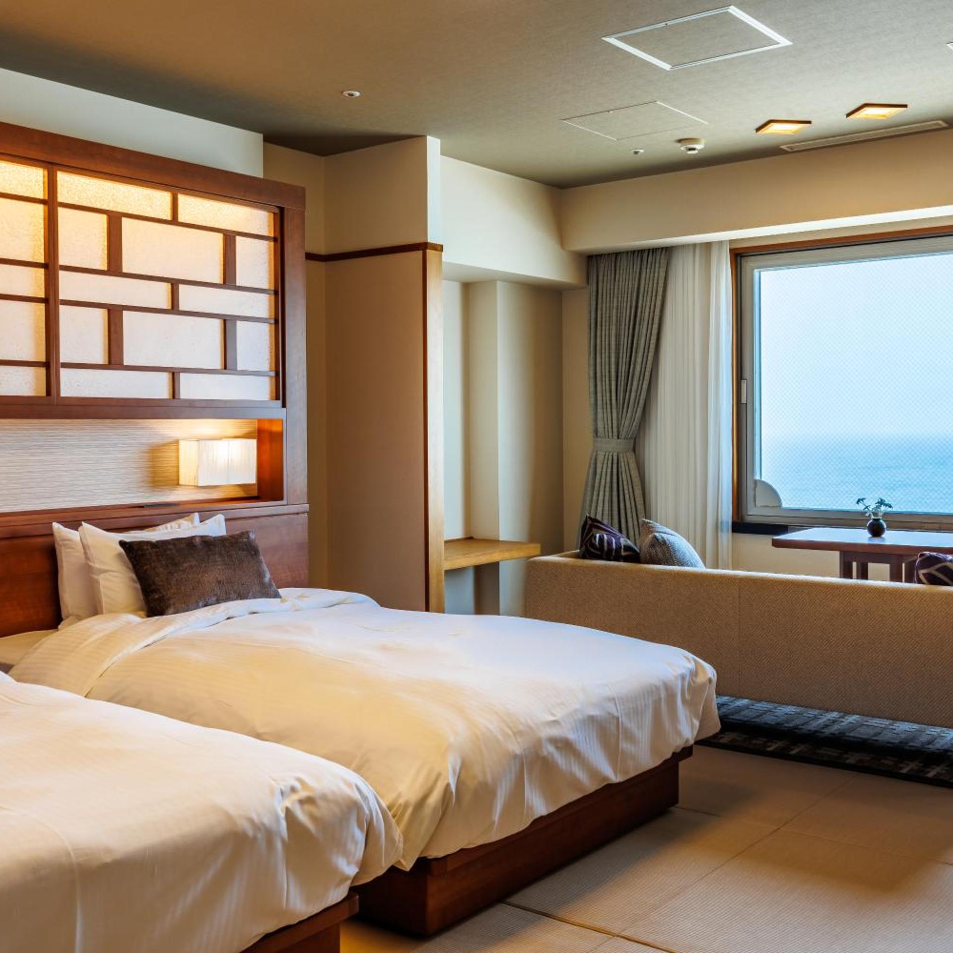 Japanese, Modern, Ocean Front