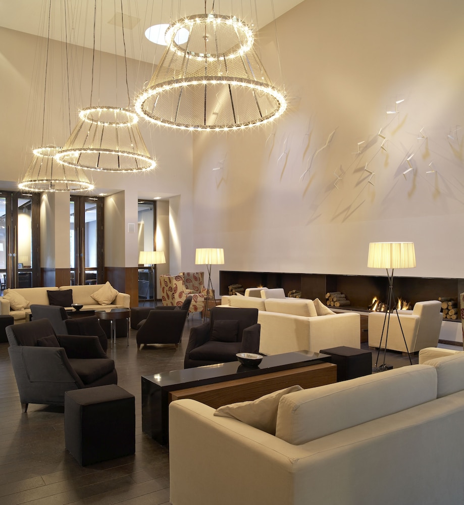 PARK PLAZA CARDIFF 53/60