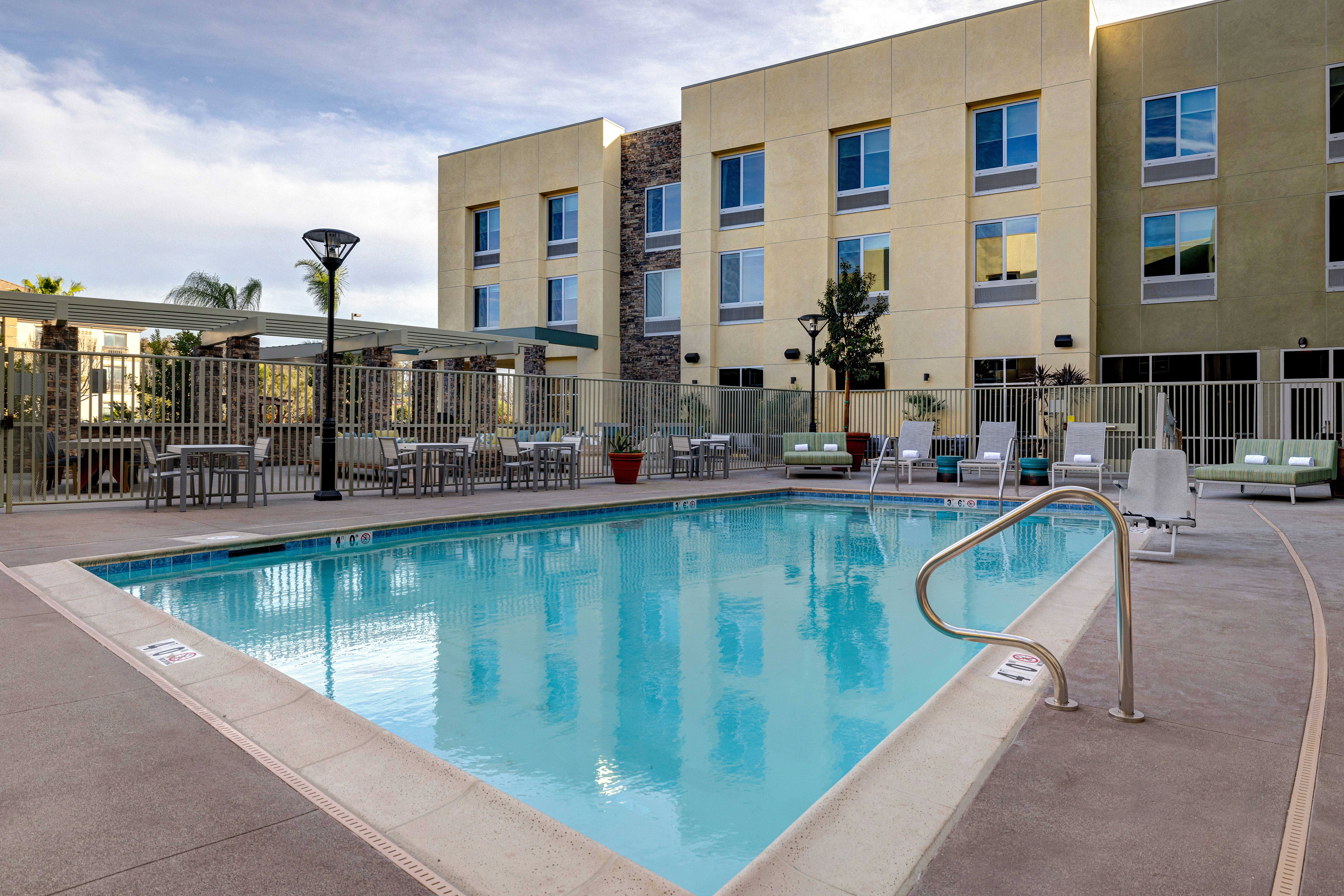 Hilton Garden Inn Temecula 38/68
