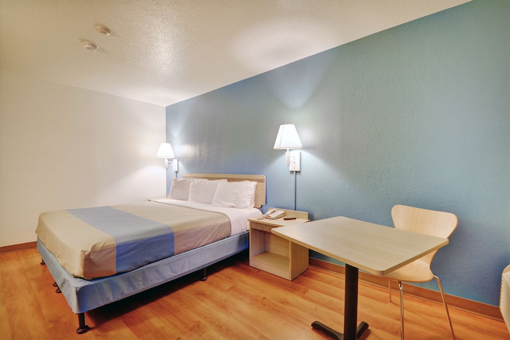 Motel6 Newport, RI 31/41