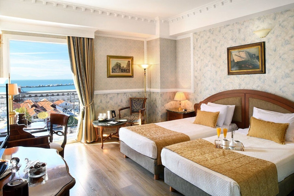 Mediterranean Palace Hotel 3/43