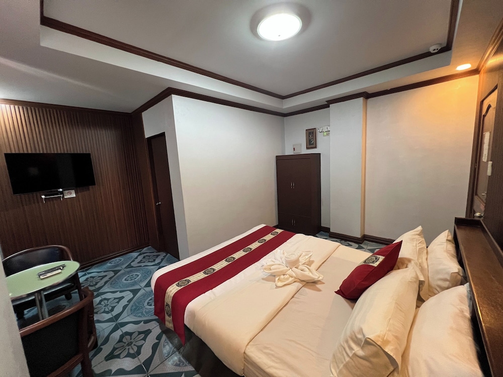 Rossa Hotel 19/50