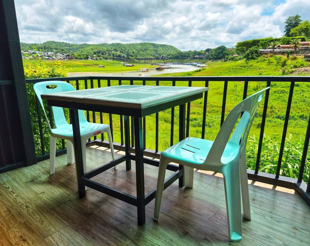 Pornpailin Riverside Resort 35/50