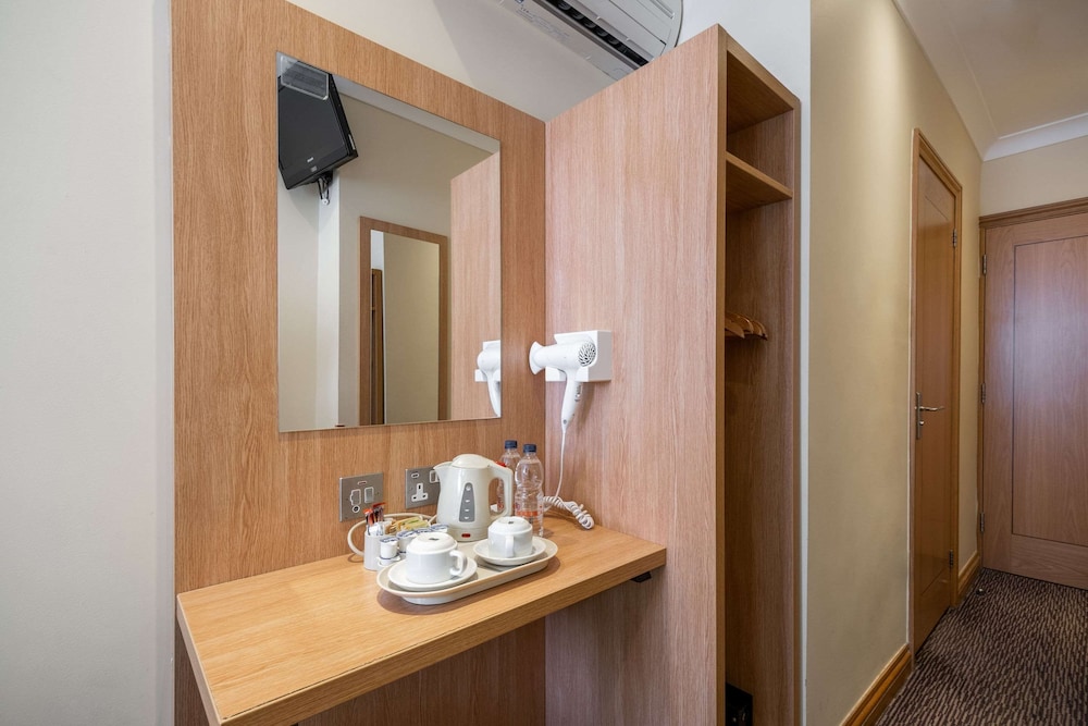 Comfort Inn Hyde Park 32/35